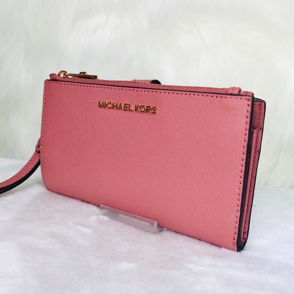 Michael Kors Jet Set Travel Double Zip Wristlet - Picture 2 of 8